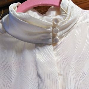 Vtg Cream Blouse by Paris station sz 12